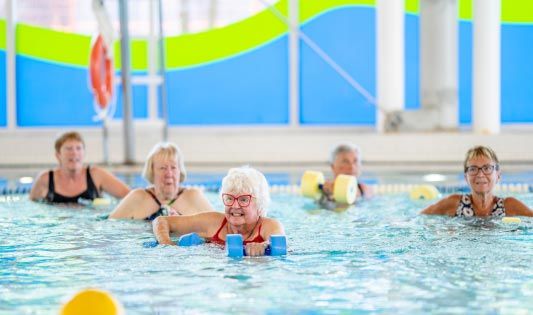 Wassergymnastik ist trotz Inkontinenz möglich